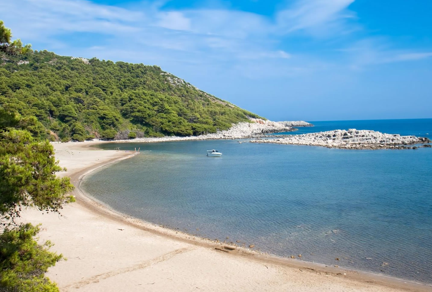 spiaggia sull'isola di Rab, Croazia